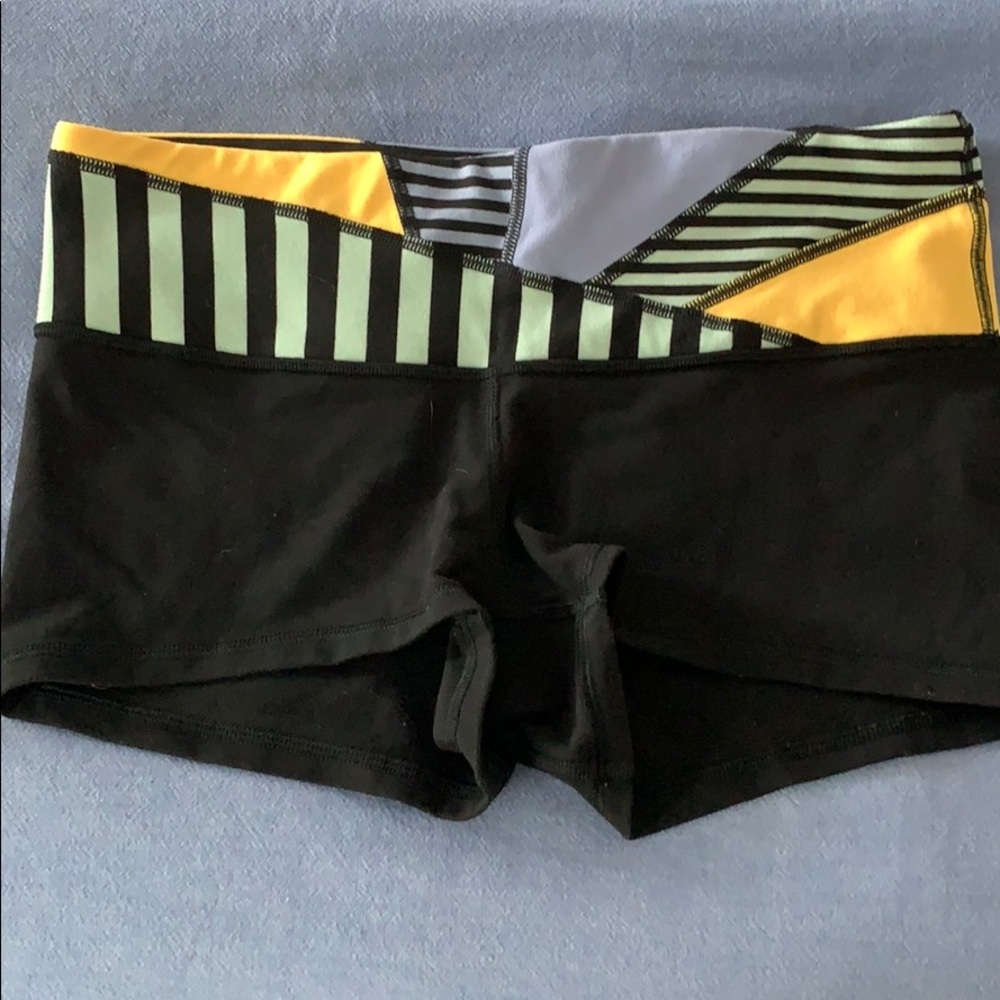 Lululemon reversible wunder under shorts size 6
